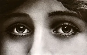 Woman's face, eyes, flirt, direct look
