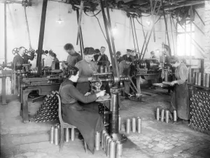 Women working in arms factory, First World War ca