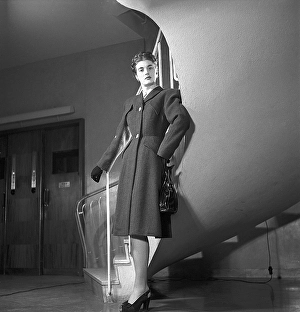Women's fashion in the 1940s