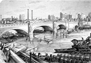 Work in front of the Pont de l'Alma to lay the sewage pipe at the bottom of the Seine