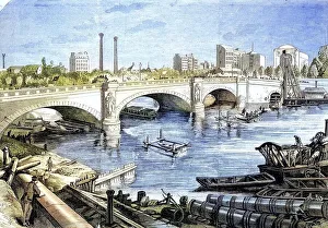Work in front of the Pont de l'Alma to lay the sewage pipe at the bottom of the Seine