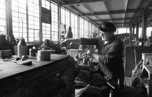 Work at the Port of Hamburg and Howaldtswerke Hamburg