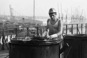 Work at the Port of Hamburg and Howaldtswerke Hamburg