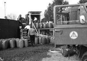 The work of the steelworkers, like here on 31 August 1971 at the Mannesmann-Huettenwerke in Duisburg