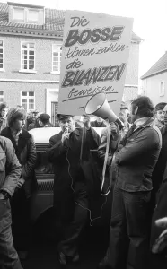 Workers of the Duesseldorf metal industry demonstrated on 11