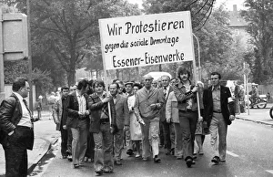 Workers of the Essen ironworks demonstrated against the reduction of social benefits after a works meeting in Essen