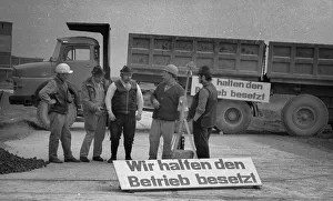 The workers and their union reacted to the employers of Seibel and Soehne a cement plant in Erwitte