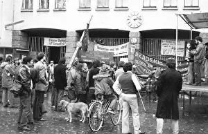 Workers at Vereinigte Deutsche Metallwerke AG (VDM)