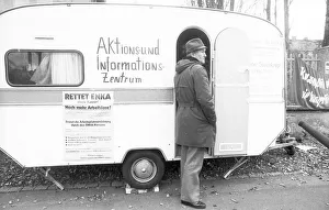 Workers and their works council reacted to the management's intention to stop work at Enka AG in Kassel in 1982