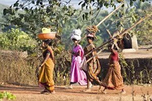 Category Historic EN Prints: Working ladies on way at Anjarle village