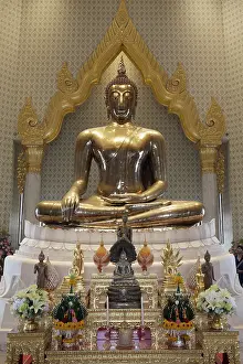 World's largest solid gold Buddha statue
