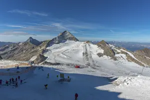 Year-round ski resort, Hintertux Glacier (3) (250m)