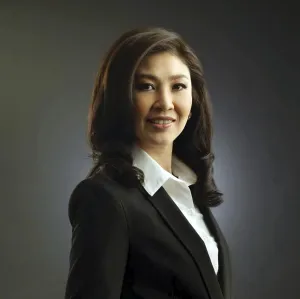 Yingluck Shinawatra (RTGS: Yinglak Chinnawat)