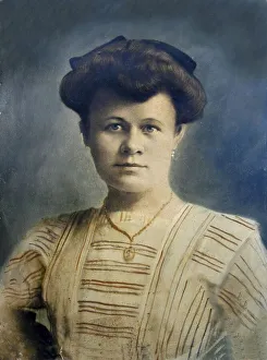 Young woman, 20 years, portrait