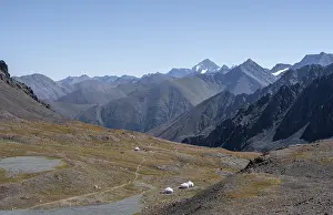 Yurts in the highlands, Keldike Valley on the way to the Ala Kul Pass