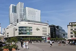 My Zeil shopping mall and Nextower