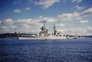 Zerstoerer-Kriegsschiff der russischen Marine im Hafen, Stockholm, Schweden 1958