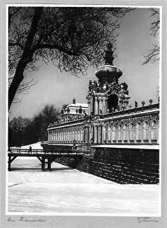 Zwinger, Dresden in front of the destruction, photo cycle STADT AM STROM, DRITTE FOLGE, by Friedrich Luening (1901-1952), title of the photographer: Am Kronentor, Saxony, Germany, Europe